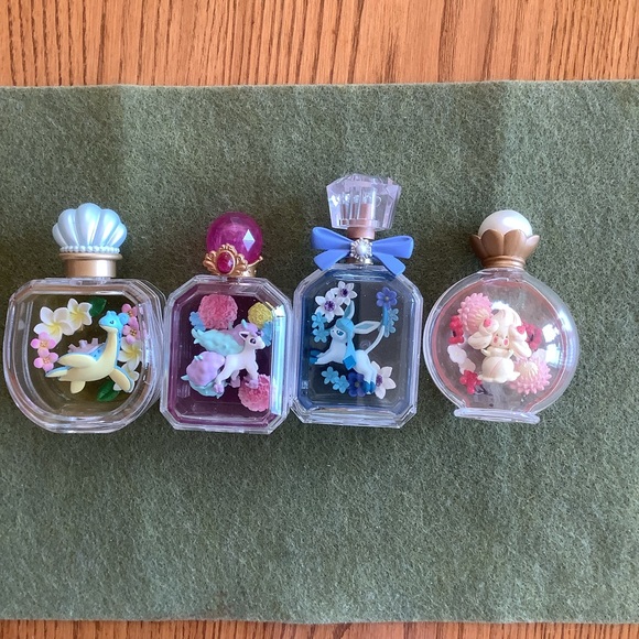 Pokemon PETITE FLEUR Collection Ltd Ed Capsuled Toy Figures x 4 no box *as shown - Picture 14 of 15
